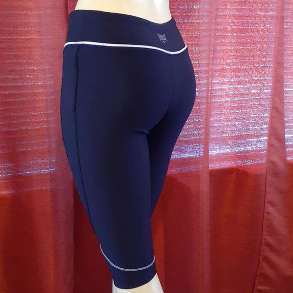 EVERLAST Black Capri Legging size Small - Picture 3 of 9